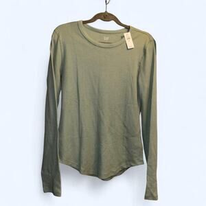 Gap green long sleeve top
